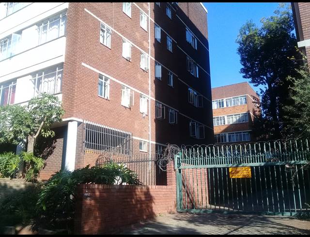 2.5 BEDROOM FLAT SOLD IN MUCKLENEUK